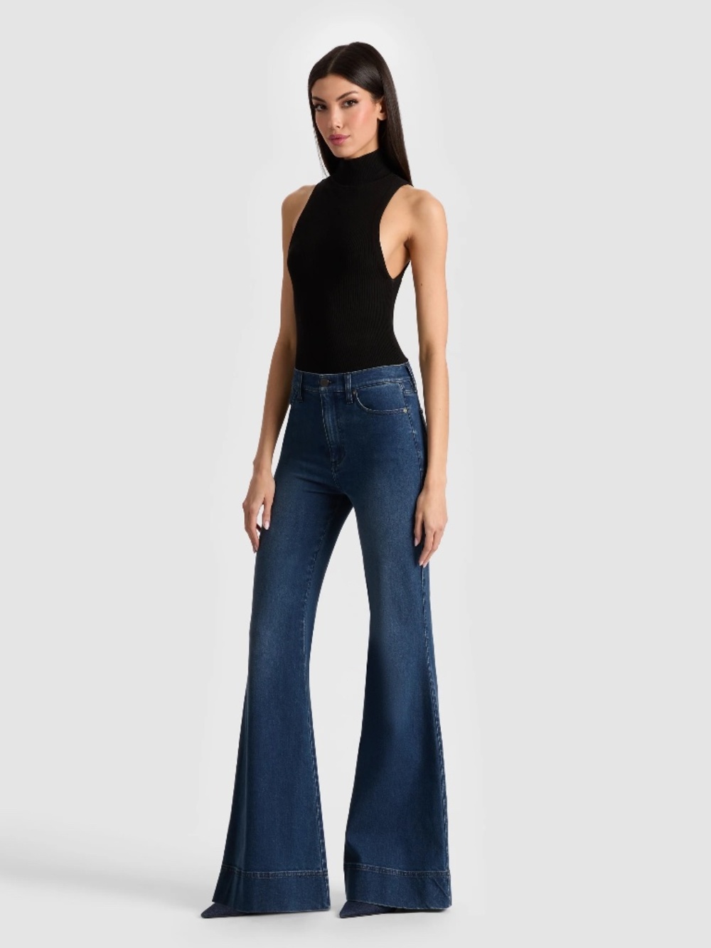 Alice + Olivia Beautiful High Rise Bell Jean So Clever size 26
